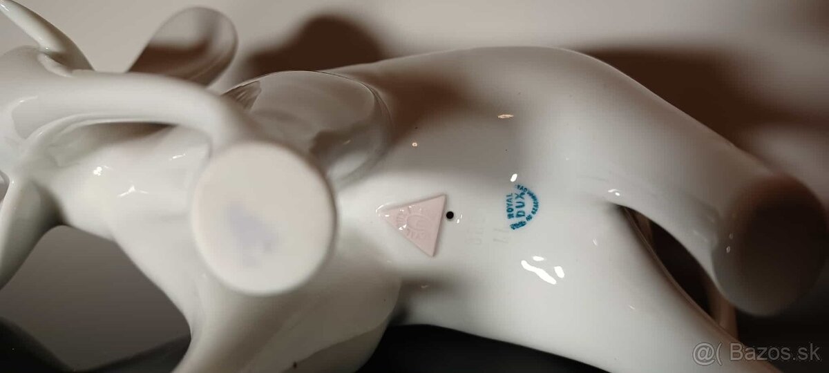 RESERVE.Zberateľská porcelánová soška Royal Dux v top stave - 10
