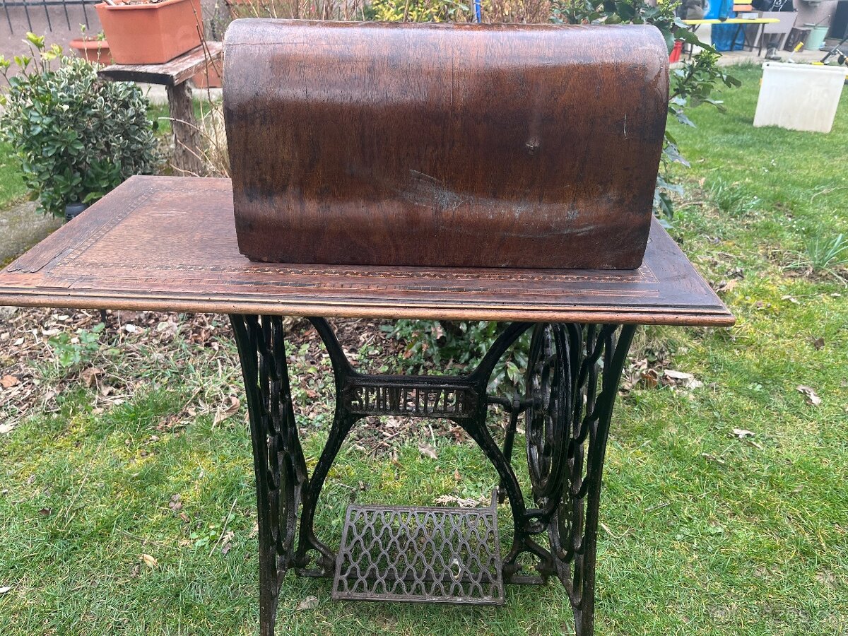 Šijací stroj Singer - 10