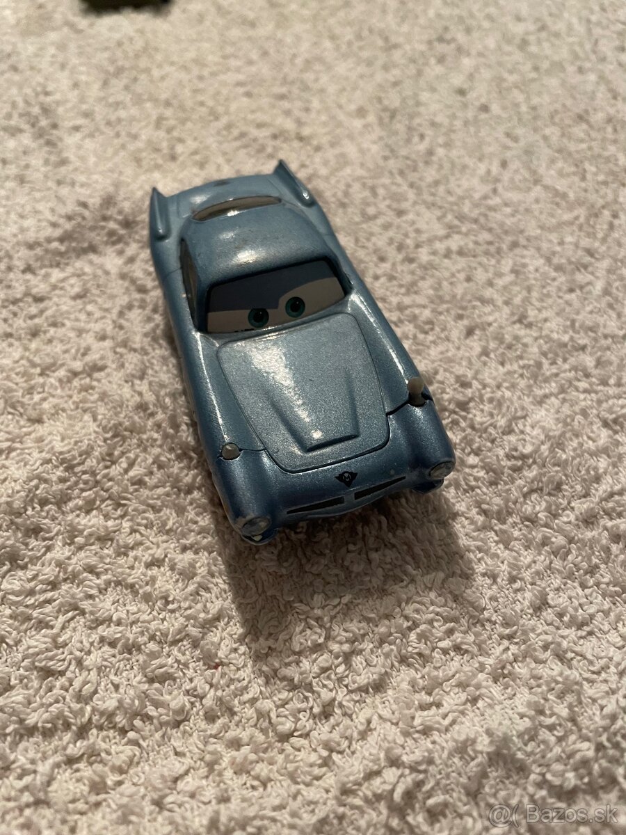 Zberateľská Sada Autíčok z filmu DISNEY - 10