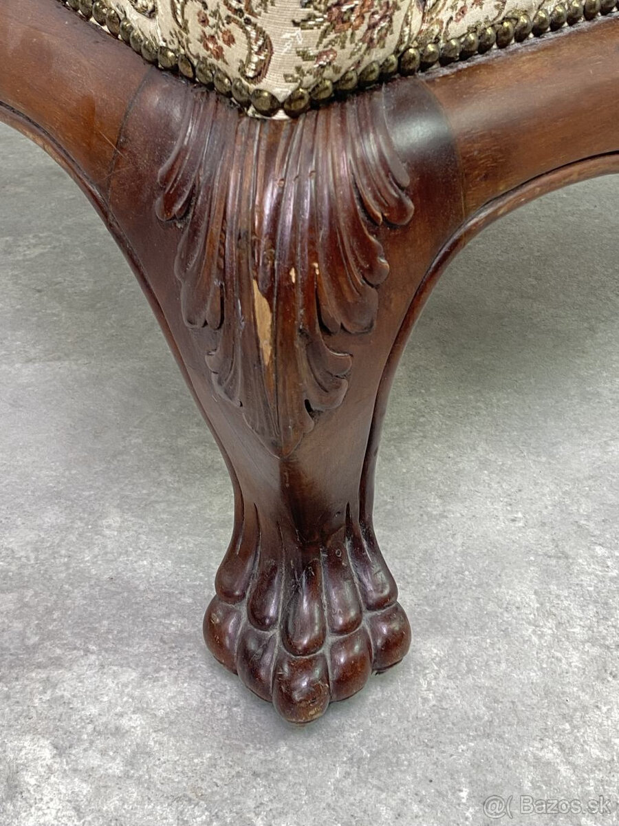 veľká starožitná pohovka s levími labami - 10