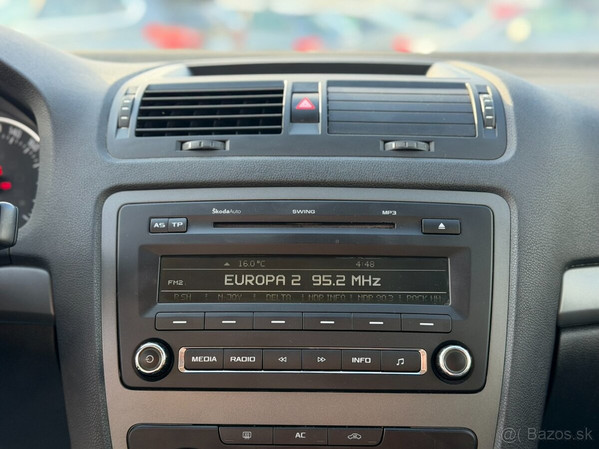 Škoda Octavia Combi 1.2 TSI Ambiente - 10