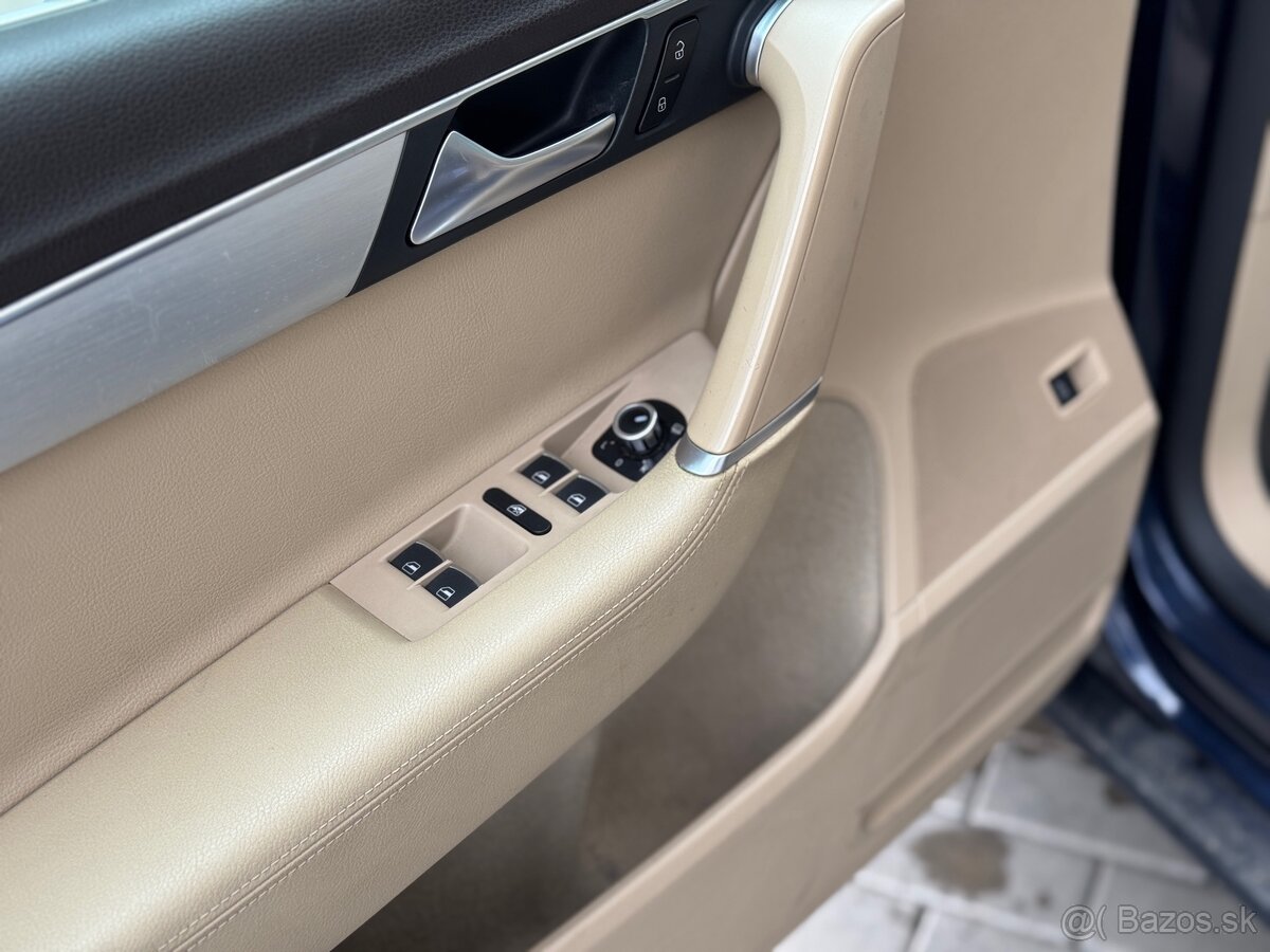 Volkswagen Passat Variant 2.0 TSI Highline - 10