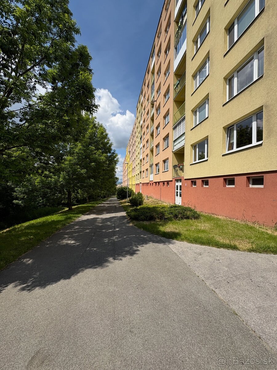 4 izbový byt 80m2, dispozičná zmena na 3 izbový byt. Košice - 10