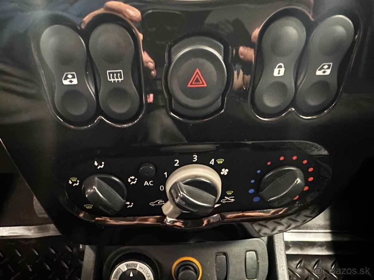 Dacia Duster 1.6 4x4 - 10