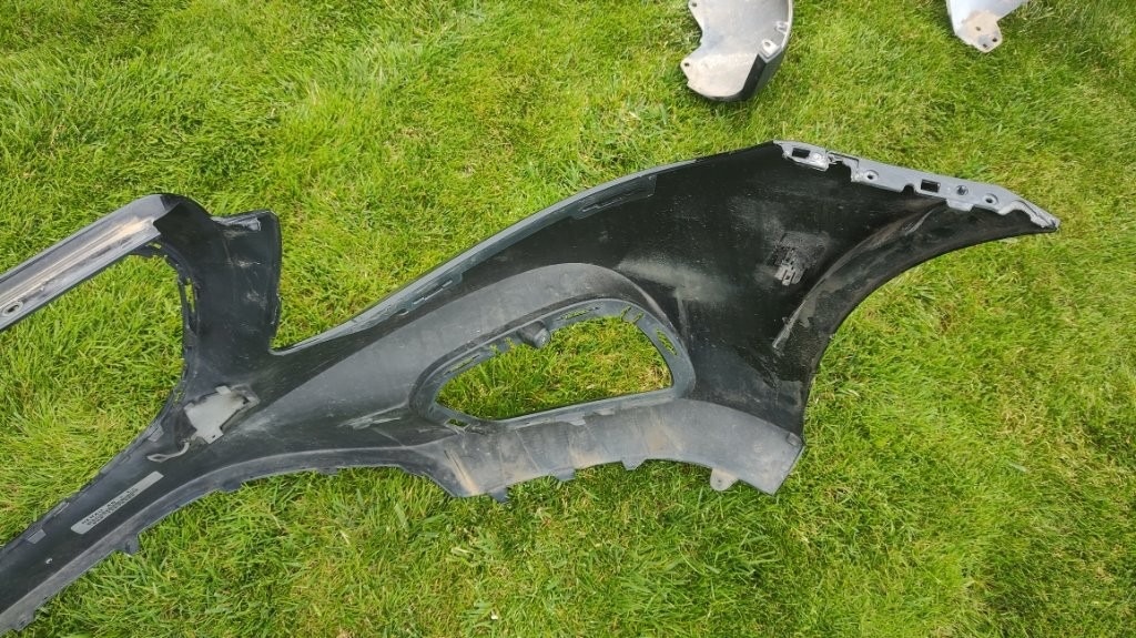 Mercedes E W238 C238 A238 2016 - 2020 - predny naraznik - 10