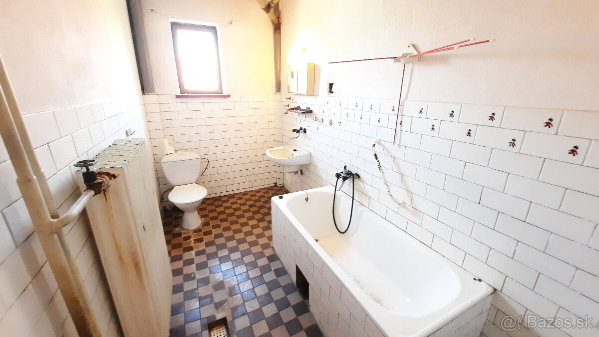 Výhradne: Dvojgeneračný 7-izb. Dom, 2225 m2, Brodzany - 10