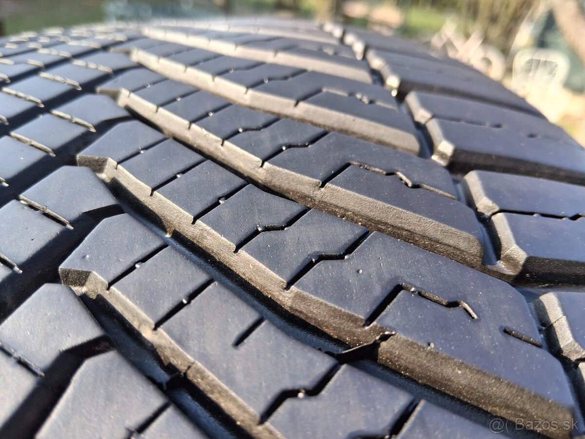 245/45 r19 celorocné pneu - 10