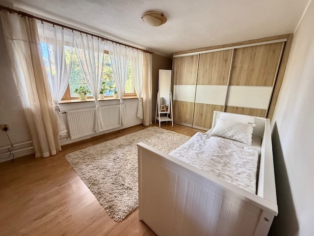 Rodinný dom s 2 bytovými jednotkami - 10