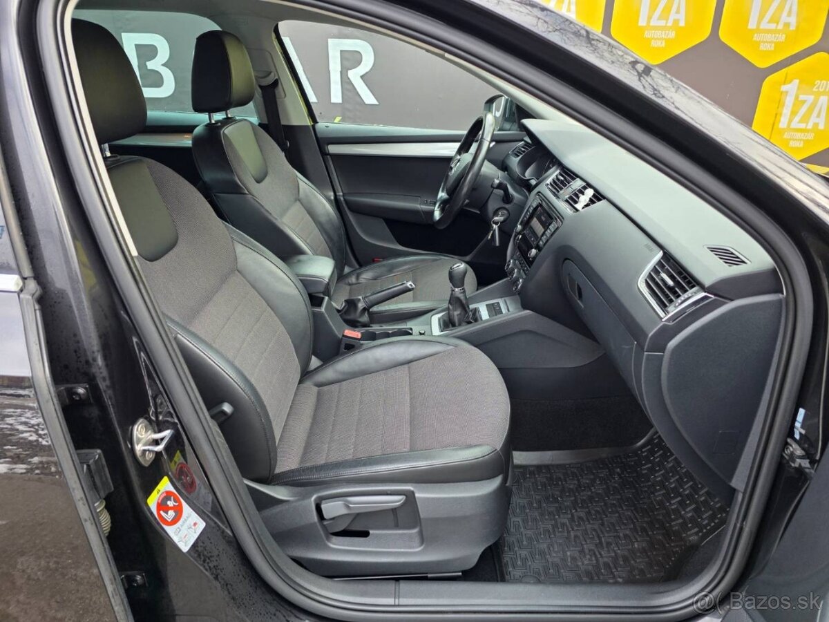 Škoda Octavia Combi 2.0 TDI Elegance/Style 4x4 - 10
