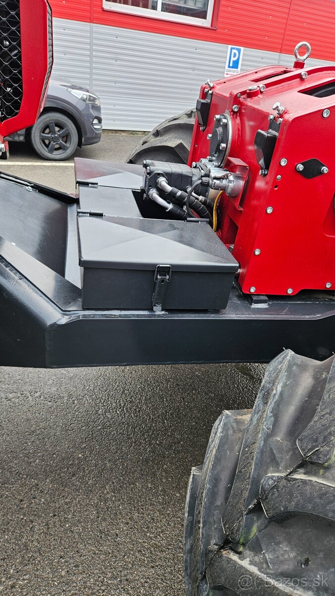 Lesný traktor LT83 - 10