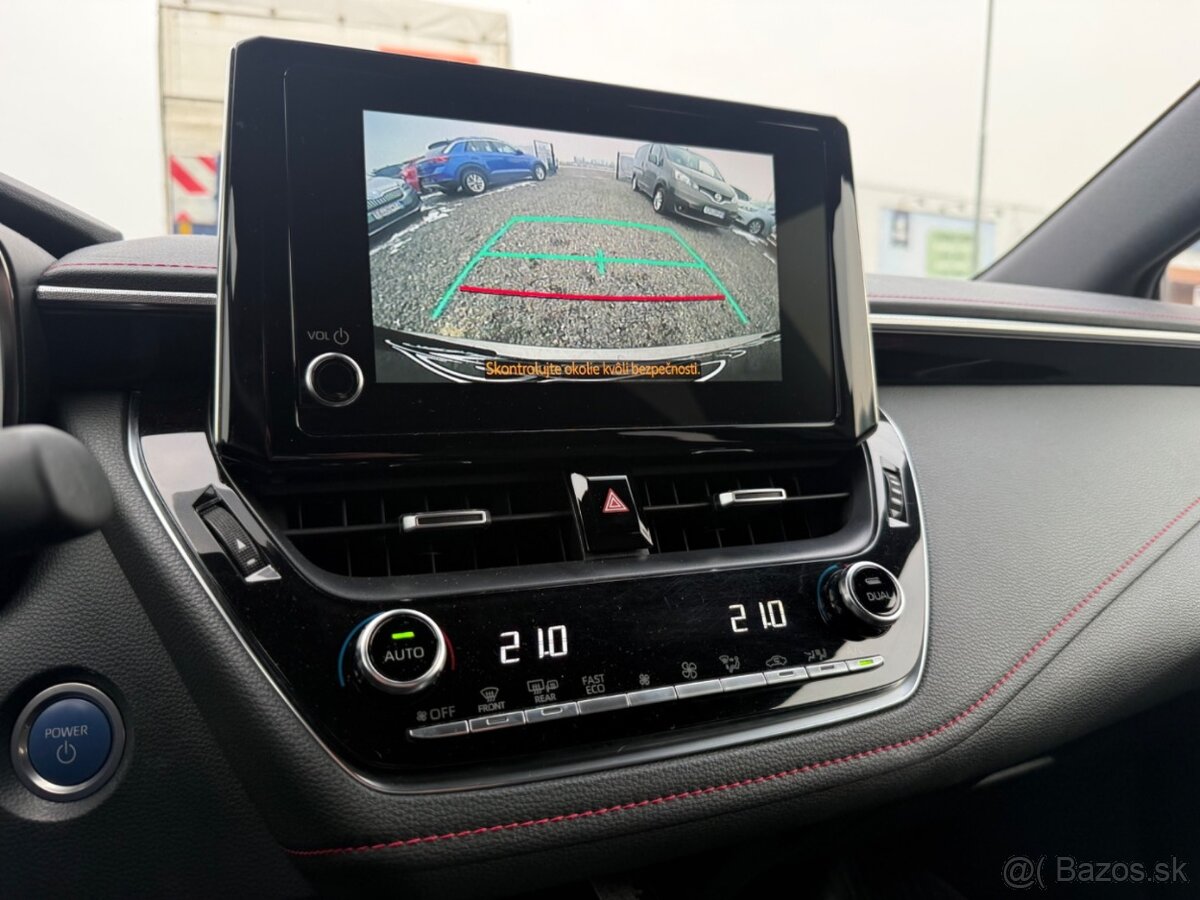 Toyota Corolla Combi 2.0 HEV Executive 1.Majiteľ ,SR, komple - 10