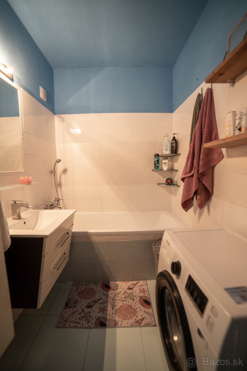 Predaj priestranného 3 izbového bytu 76 m² - 10