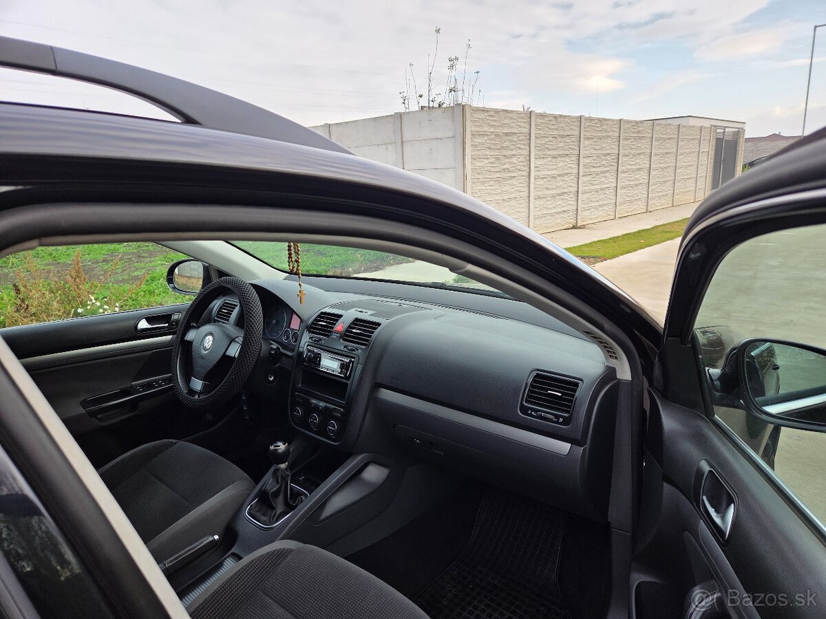 Predam Volkswagen Golf 1.9. TDI 77 Kw Rok 2009 - 10