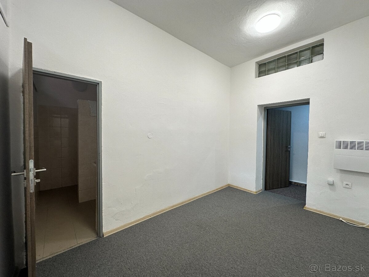 Obchodný priestor na prenájom – Dolný Kubín, ul. Nemocničná - 10