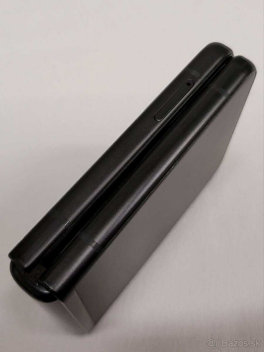Samsung Galaxy Z Flip 3 - 10