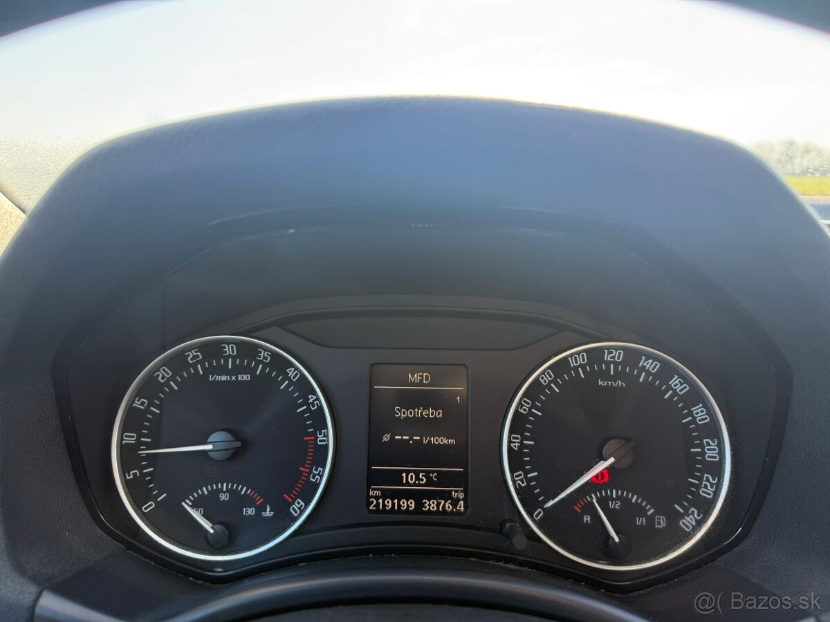 Škoda Octavia Combi 2.0 TDI CR DPF 4x4 Scout - 10