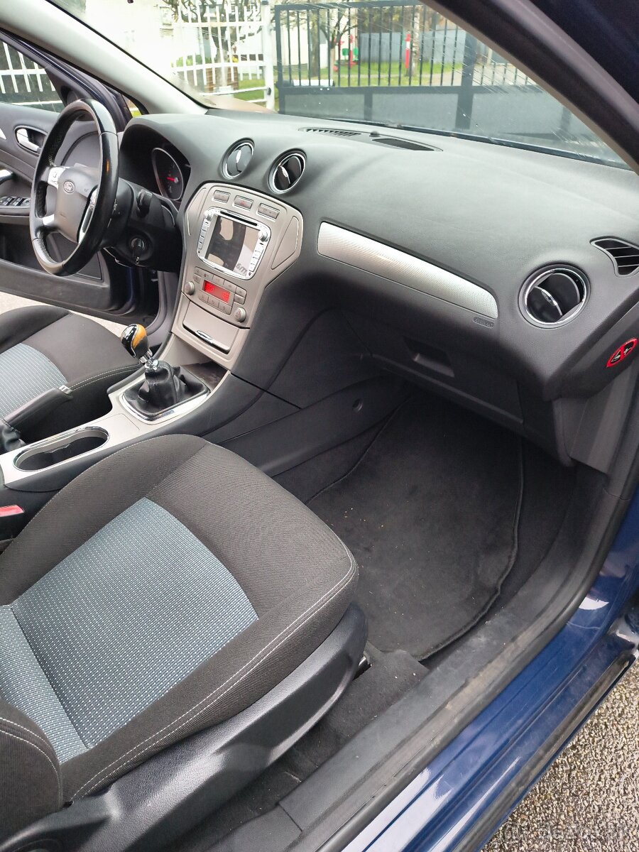 Ford Mondeo 2.0tdci - 10