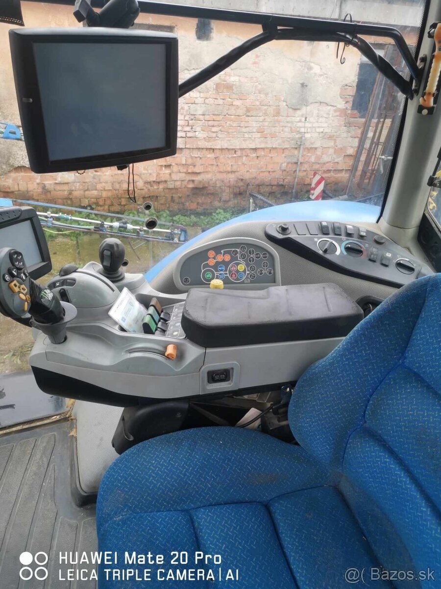 Predam traktor New Holland T8.360 - 10