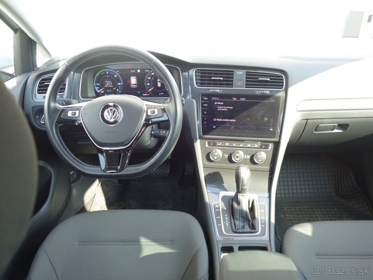 Golf VII Lim. e-Golf, 100kW, Virtual kokpit, DPH - 10