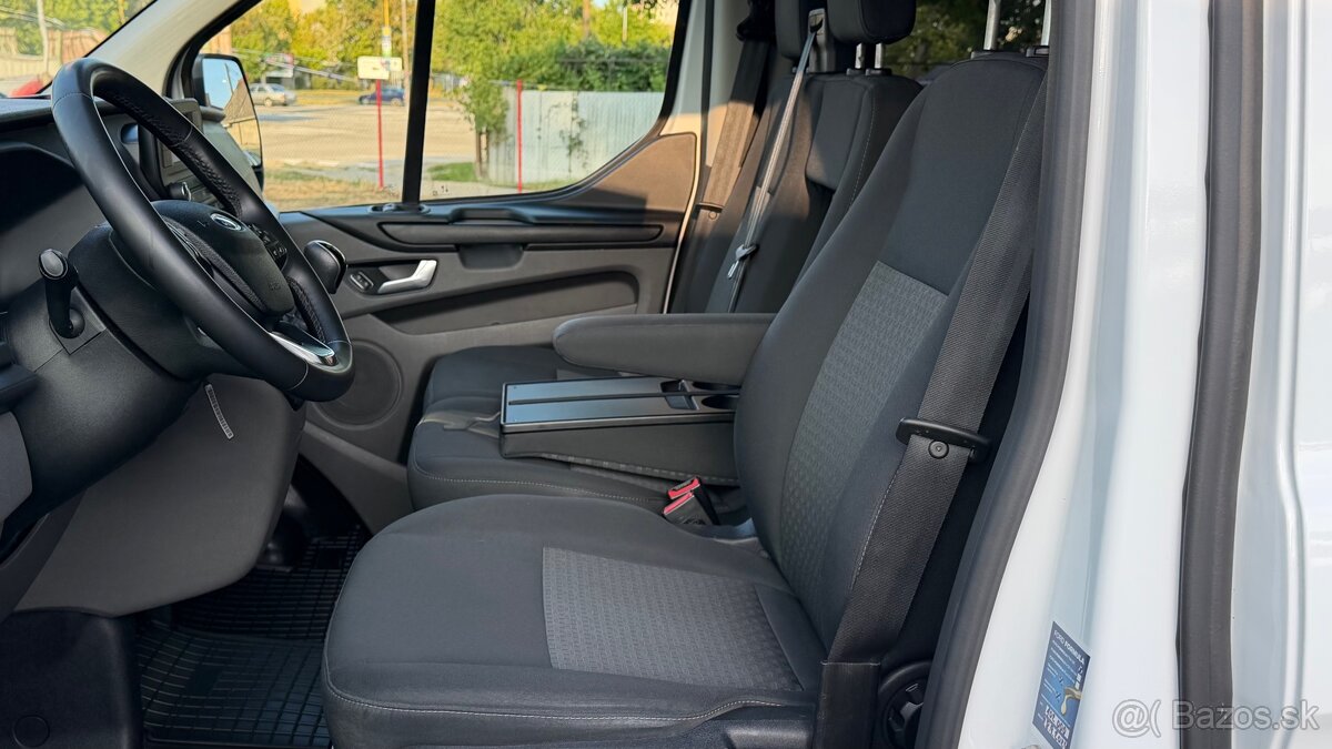 Ford Transit Custom Kombi 2.0 TDCi 2023 - 10