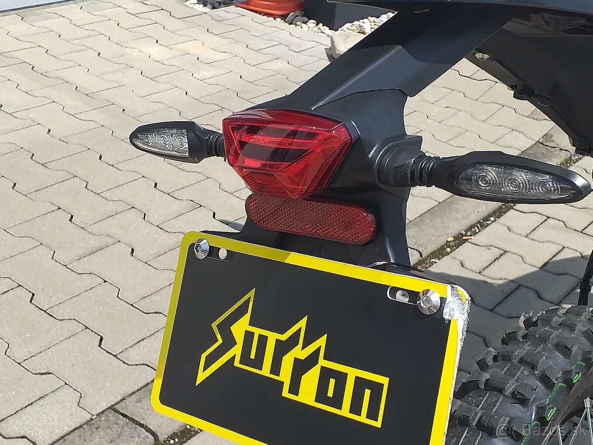 Sur - Ron ULTRA BEE - Demo motocykel - 10