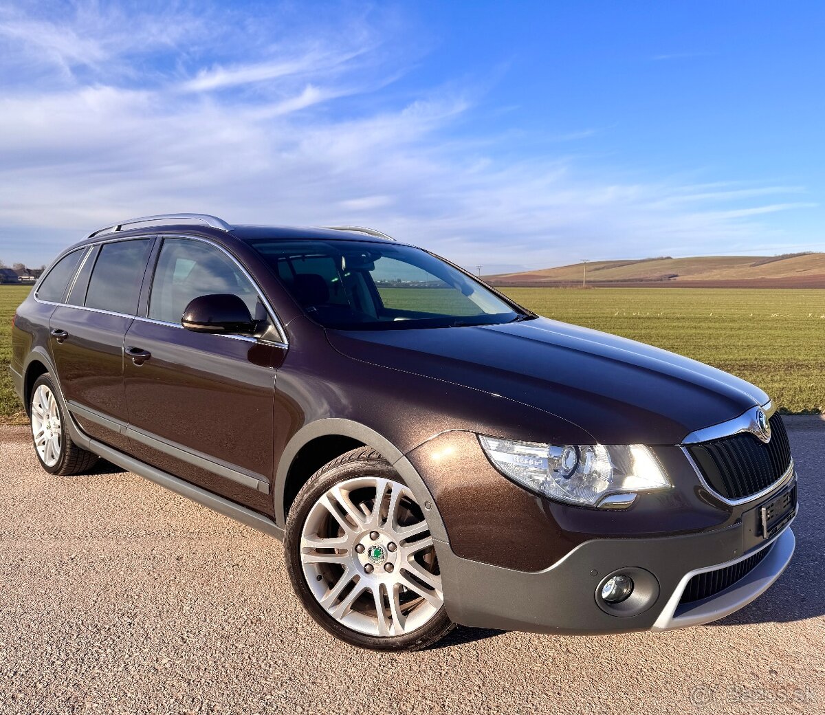 Škoda Superb Scout 4x4 2.0 TDI 103kw DSG+ F1 - 10