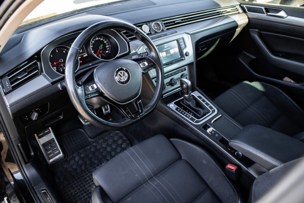 Volkswagen Passat Alltrack 2.0 TDI SCR 4Motion DSG, (2017) - 10