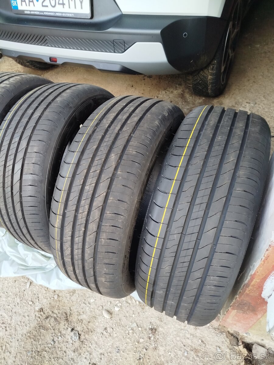 Goodyear 205/50 R17 letne - 10