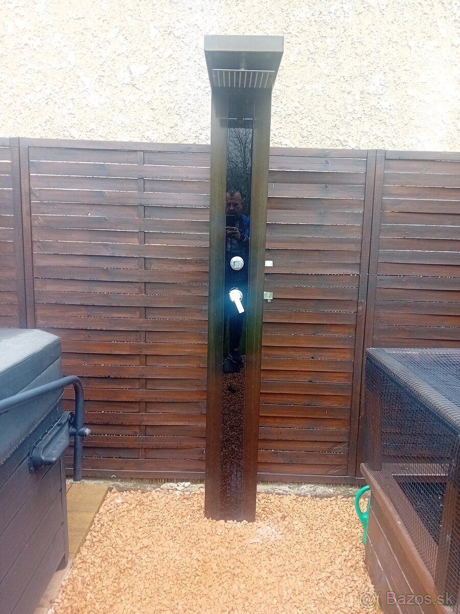 Vonkajšia vírivka plus sprcha - 10