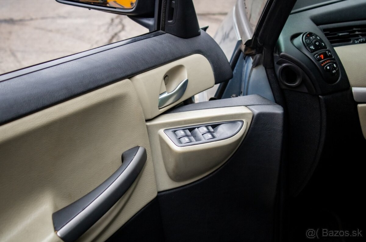 Renault Avantime 2.2DCi 110kw MT/6 2003 - 10