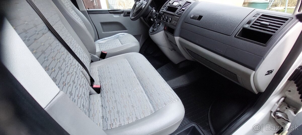 Volkswagen Transporter T5 2.0 TDI 140k LONG - 10