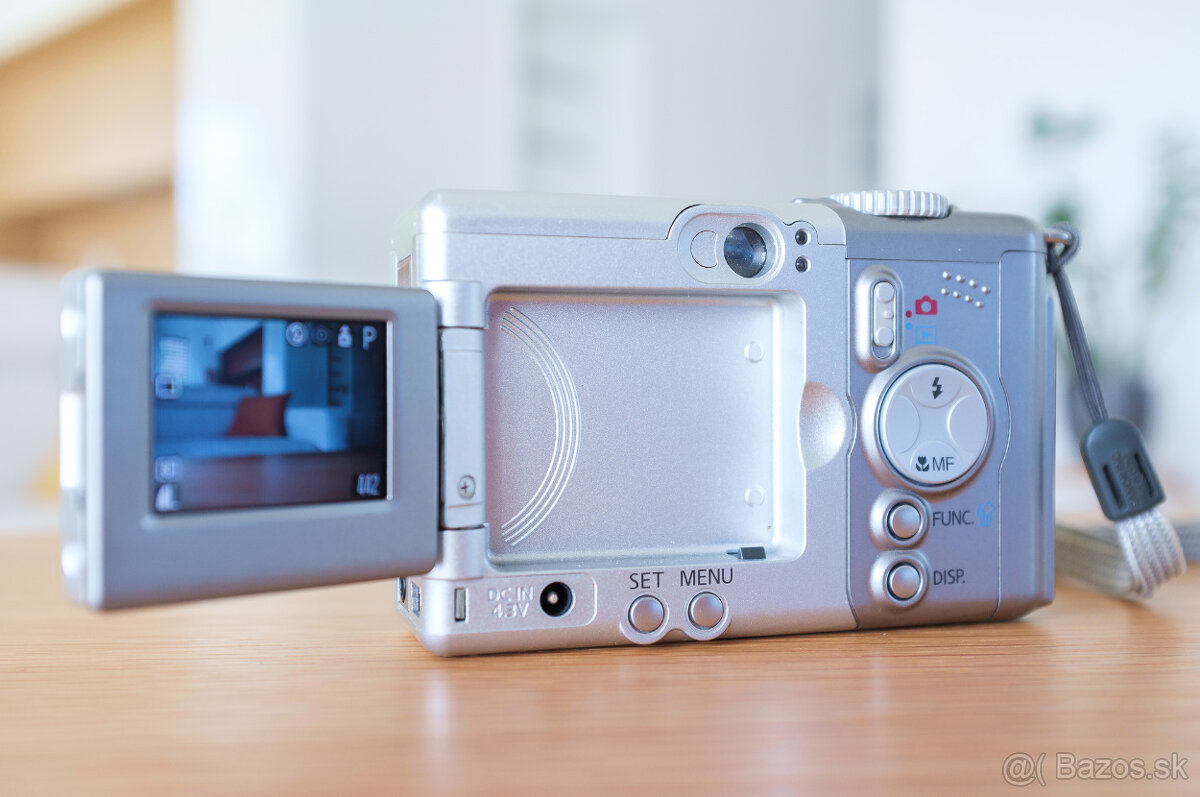 Canon PowerShot A80 - 10