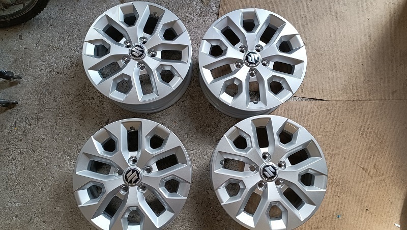 R16 dacia duster 5x114,3 mm - 10