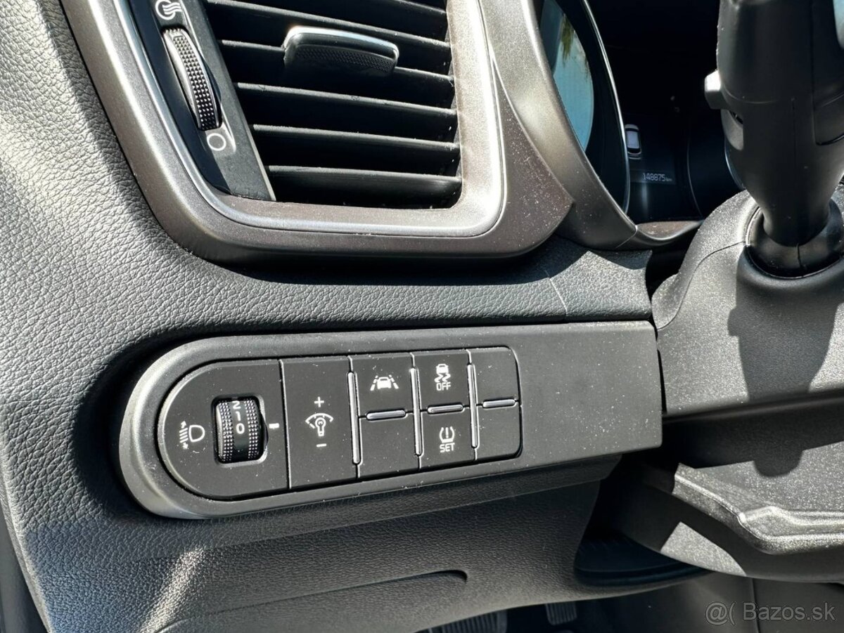 KIA Ceed SW 1.6 CRDi Gold - 10