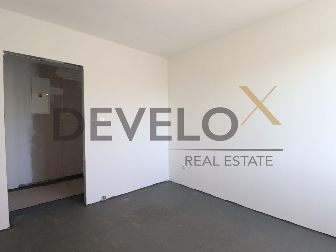 Zrekonštruovaný rodinný dom s potenciálom v obci Osuské - 10