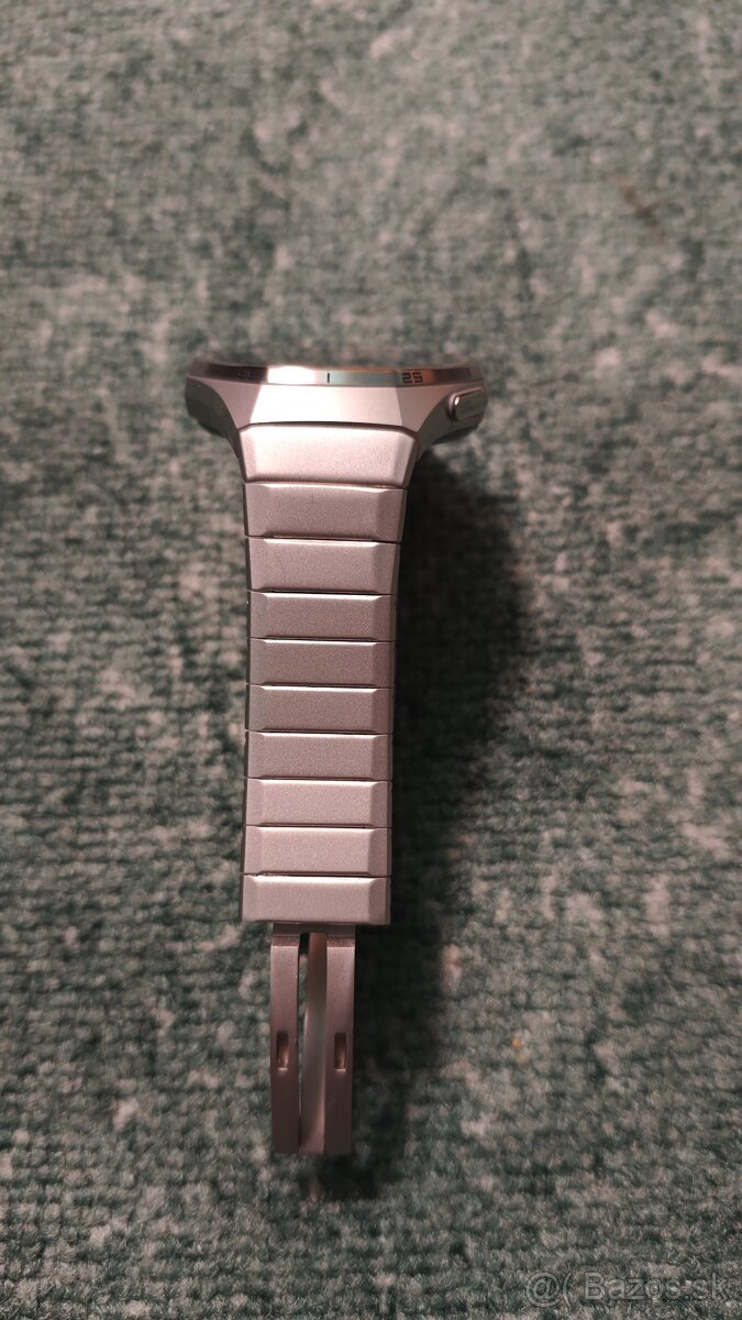 Titanovy naramok - 10