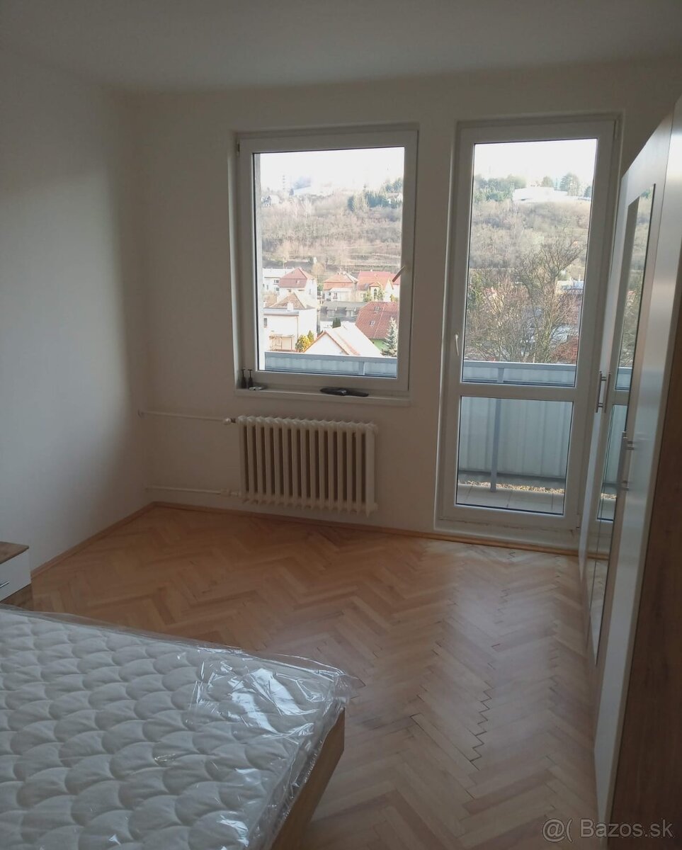 NA PREDAJ 1I BYT SOBLAHOVSKA TRENČÍN - 10