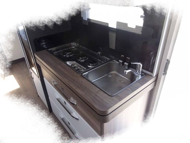 Prenajmem karavan Hobby Excellent Edition 560 KMFe - 10