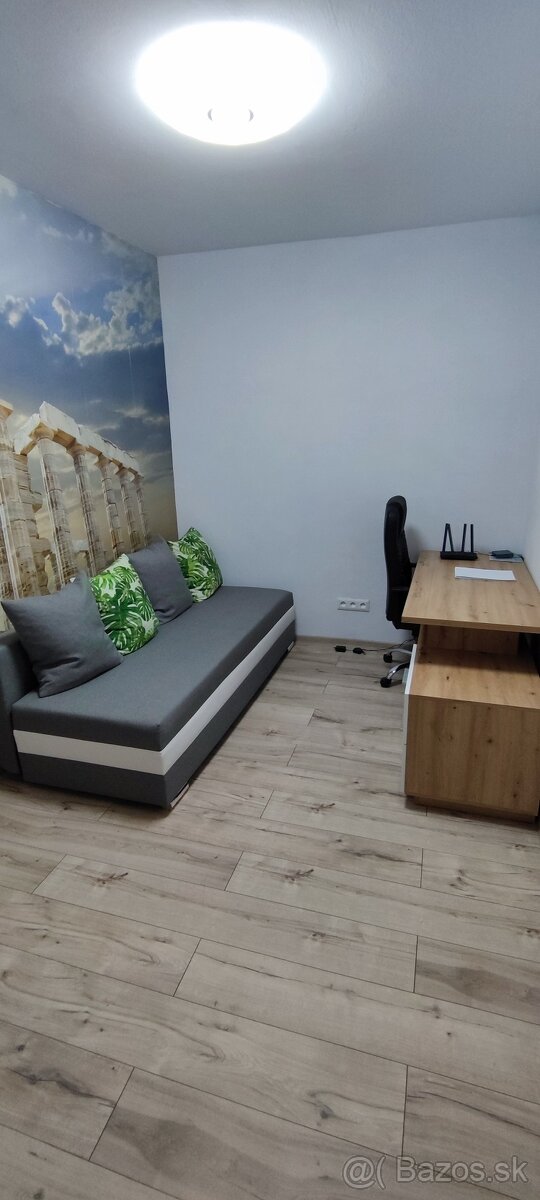 Predaj / Prenájom - 2,5 izbový byt - 10