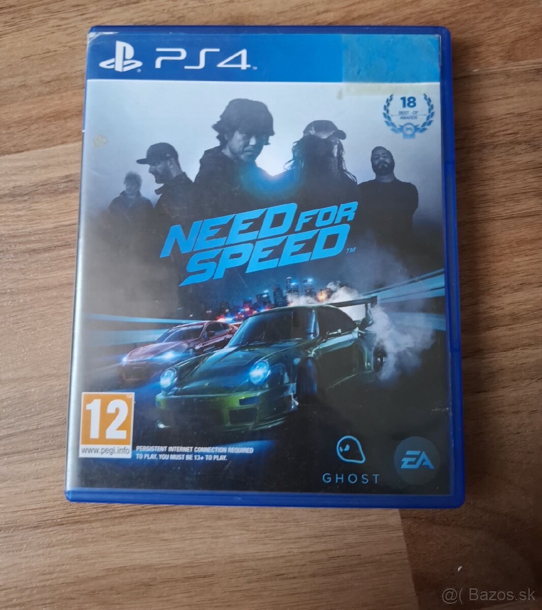 Playstation 4 pro + 2 ovládače + 2 hry - 10