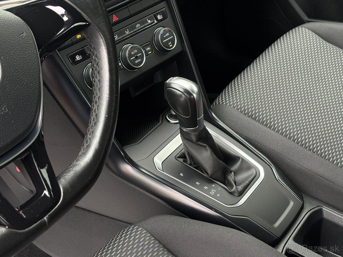 Volkswagen T-Roc 1.5 TSI BMT DSG - 10