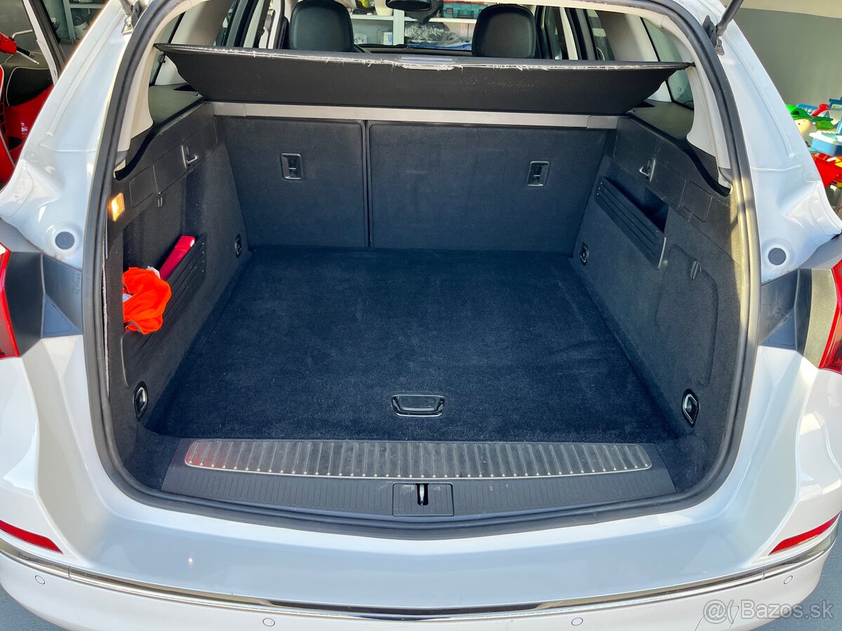 OPEL ASTRA SPORTS TOURER COSMO - 10