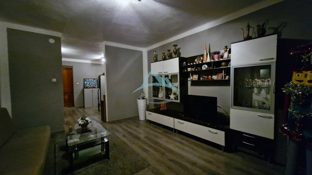 Rozsiahla nehnuteľnosť so zabehnutým výnosným podnikaním – n - 10