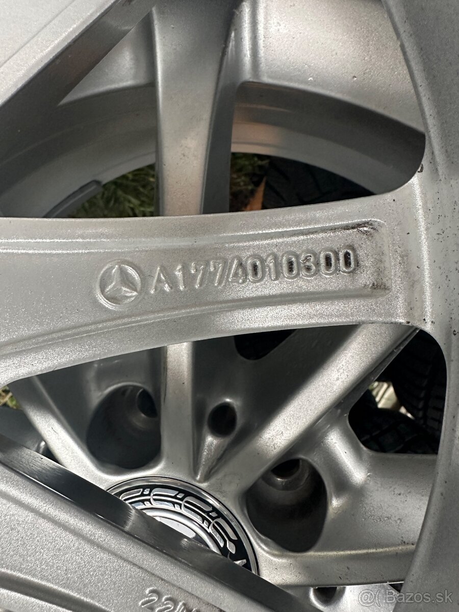 Mercedes GLA zimná sada r17 + 215/65 Michelin - 10