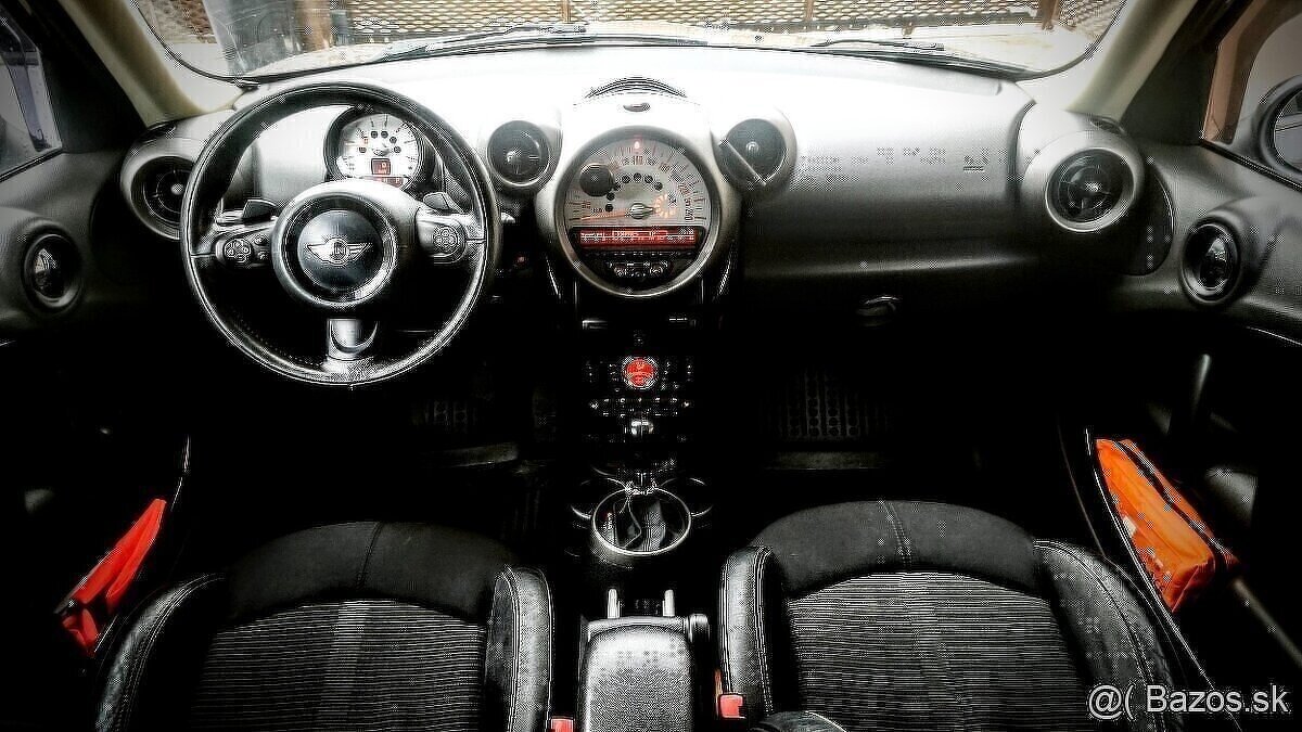 Mini Countryman Cooper D ALL4 A/T - 10