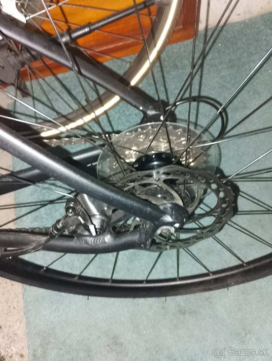 Predám bicykel. Triban - 10