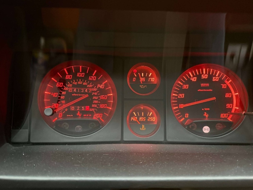 Ferrari Testarossa z roku 1989 - 10