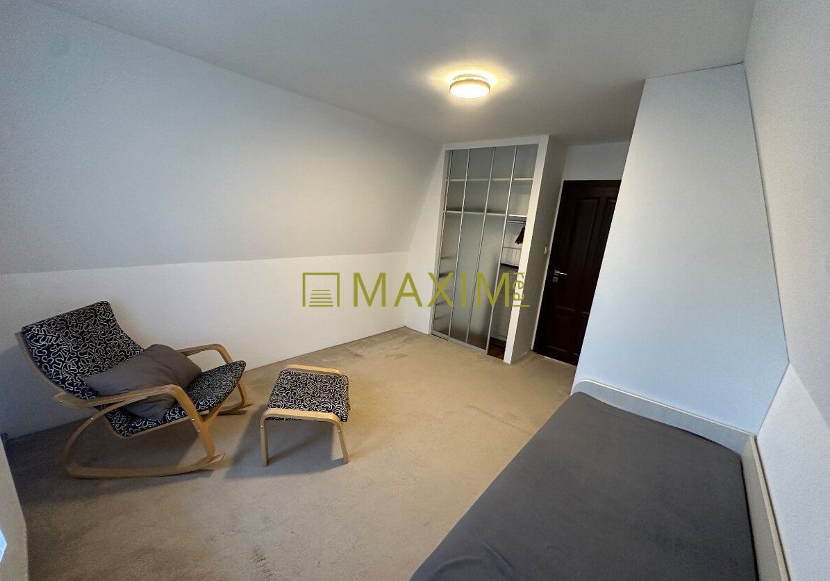 Ponúkame na predaj útulný 3-izbový rodinný dom v tichej a vy - 10