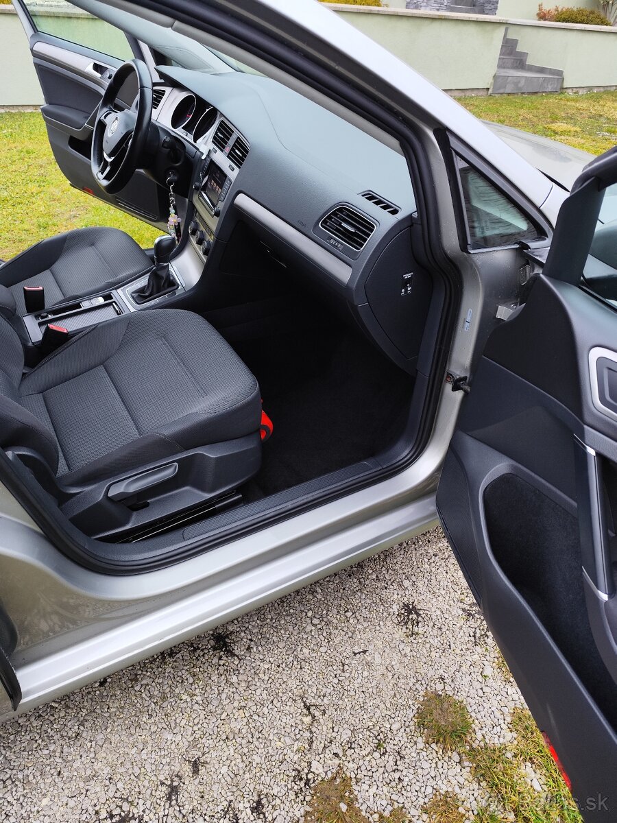 Predám Volkswagen golf7 1.6tdi 81 kw - 10