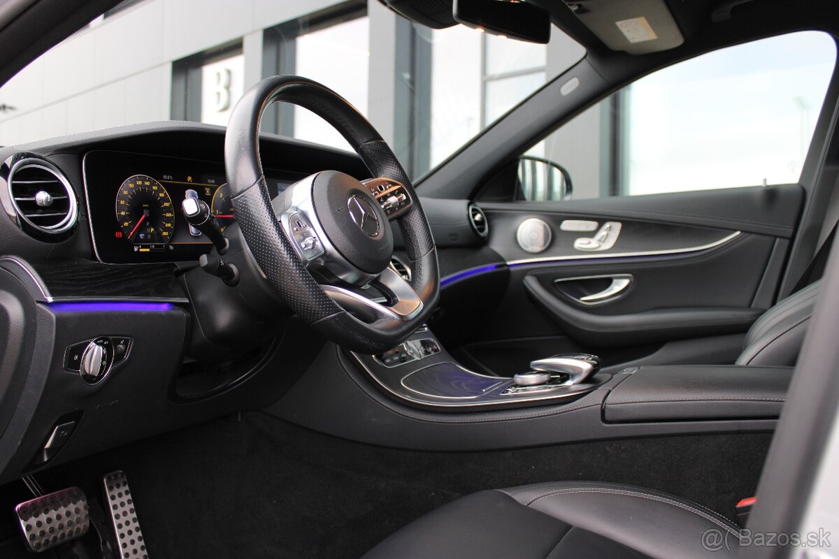 Mercedes-Benz E - 10